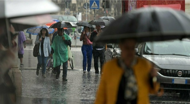 Maltempo, pioggia fino a venerdì 3 maggio: dal fine settimana situazione in miglioramento (ma non ovunque). Le previsioni