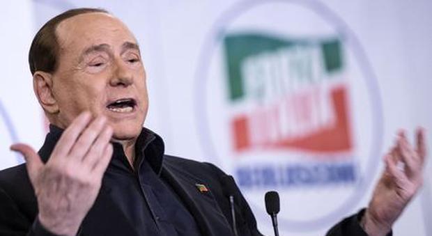 Berlusconi in Sicilia: "Riprendere il progetto del Ponte dello Stretto e Casinò a Taormina"