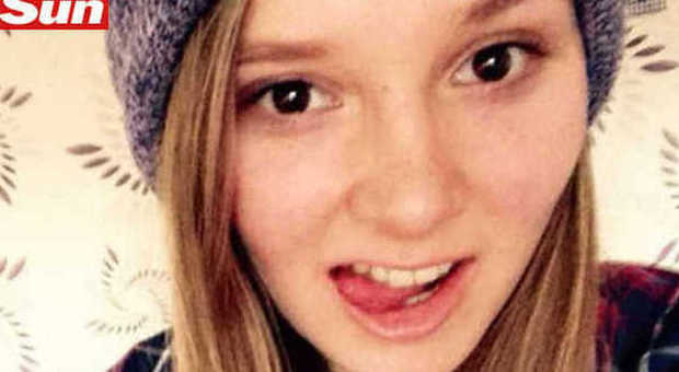 "Troppo stressata dagli esami": studentessa suicida a 17 anni
