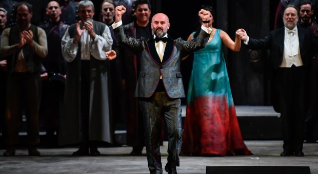 Prima della Scala, ovazione del pubblico a Mattarella
