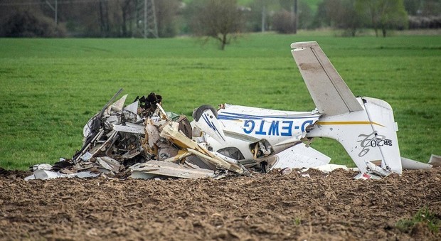 Scontro tra due aerei in Germania, morti i due piloti