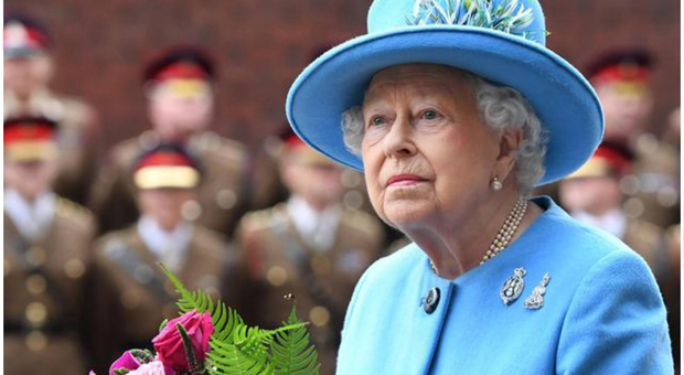 Per la regina Elisabetta due piccoli grandi regali per alleviare le preoccupazioni: ecco di cosa si tratta