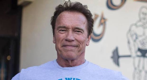 Schwarzenegger sfotte Trump: «Ma chi ti consiglia? Ci vediamo a scuola»