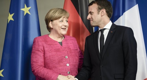 Macron incontra Merkel a Berlino: «I trattati Ue si possono cambiare»