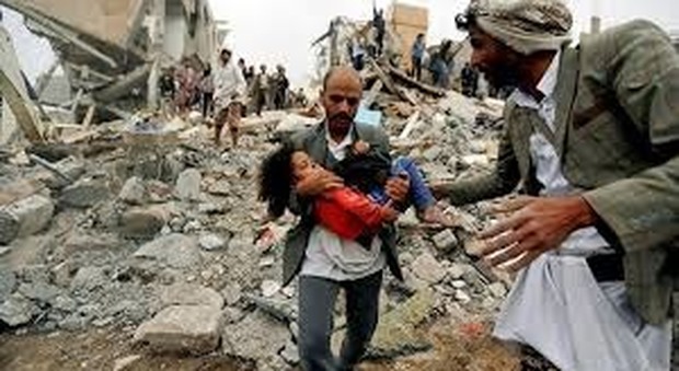 Yemen, bombe sull'ospedale nella città di Hodeida, il grido d'allarme di Save The Children e Unicef
