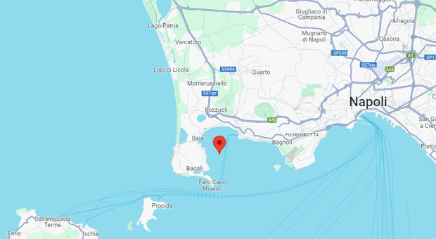 Terremoto Campi Flegrei, scossa 2.7 nel golfo di Pozzuoli: avvertita fino a Napoli