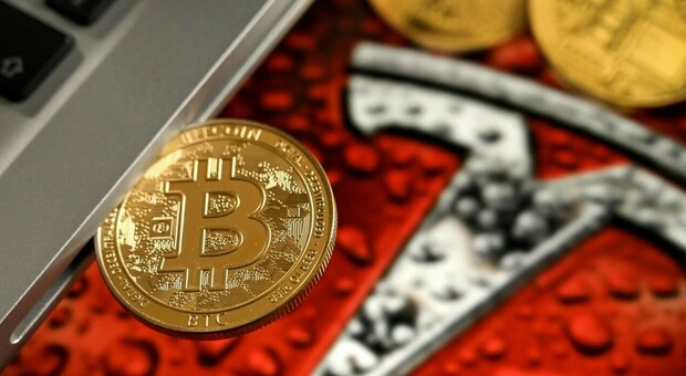 Bitcoin crolla, società di trading in difficoltà: pronte le regole