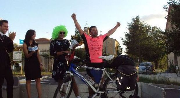 Perde 70 chili, per festeggiare va in bici fino in Trentino