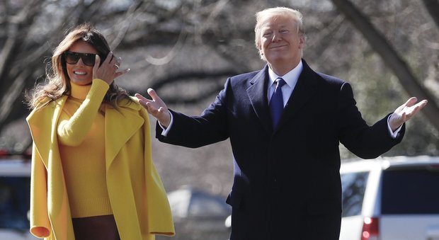 Trump, Melania torna in pubblico al fianco di Donald