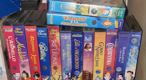 Videocassette Vhs, alcune valgono migliaia di dollari: dai classici Disney ai cult anni Ottanta, ecco quali sono (e come valutarle)