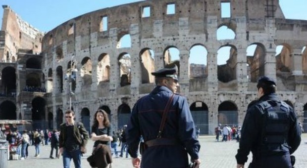 Roma, Natale blindato: più agenti davanti ai monumenti