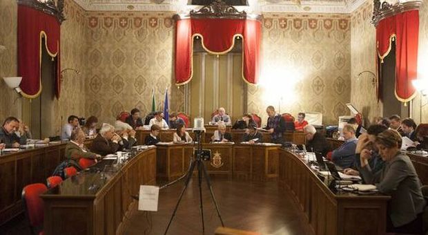 Il sindaco Brambatti oggi si dimette Scontro sulle nomine nel giorno dell'addio