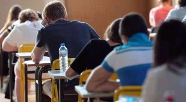 Sempre più studenti lasciano la scuola: maglia ​nera al Piemonte, il Molise regione più virtuosa