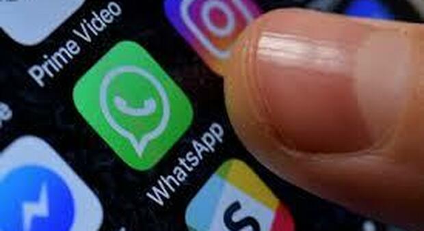 WhatsApp sperimenta una nuova funzione per evitare che gli utenti aprano link indesiderati