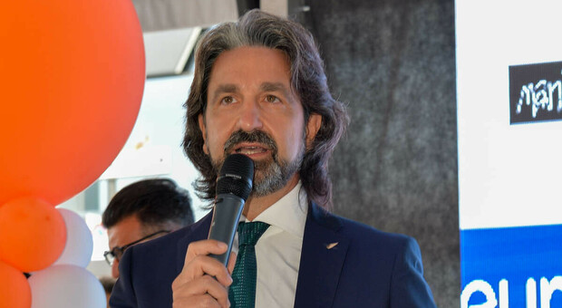 Gianni Canella, vicepresidente di Alì spa presente all'inaugurazione del centro commerciale Canova