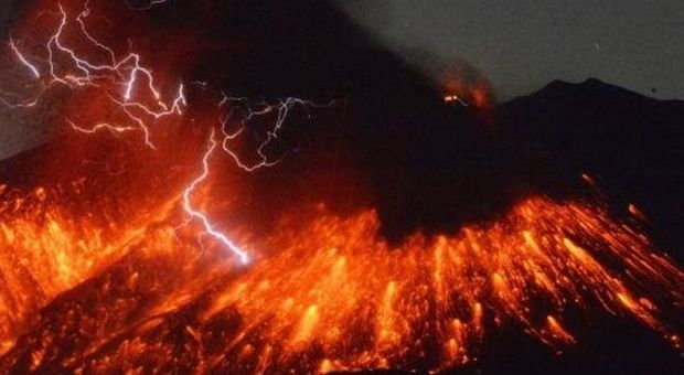 L'eruzione del vulcano Sakurajima