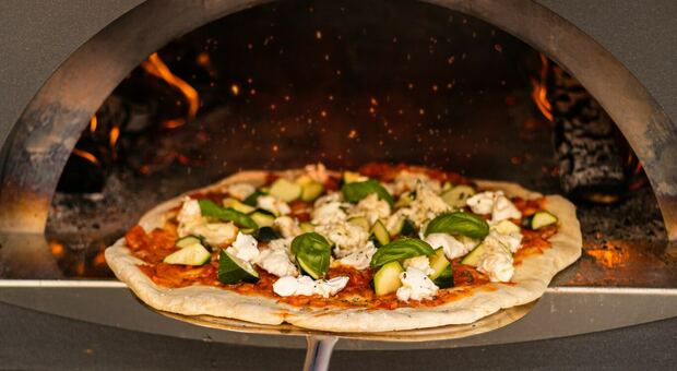 L'analisi di Altroconsumo: «A Macerata la pizza più cara». Il capoluogo in testa su 18 città