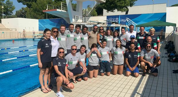 Napoli, Ferrante incontra i campioni di tuffi alla piscina Mostra d'Oltremare