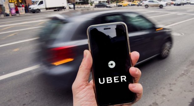 Uber incrementa i suoi servizi, dopo taxi e mezzi pubblici arriva il cibo