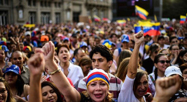 Venezuela, Trump sposta gli equilibri ma saranno decisivi i militari