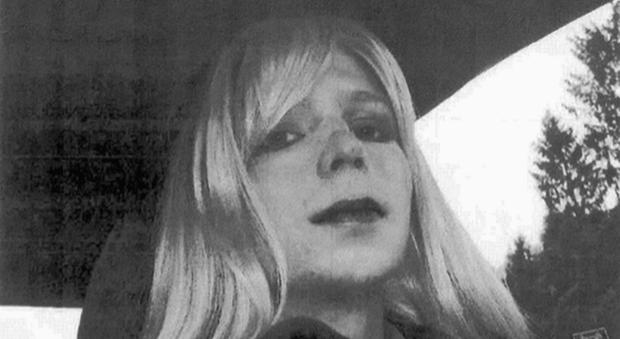Caso Wikileaks: Obama commuta la pena al transgender Manning condannato a 35 anni