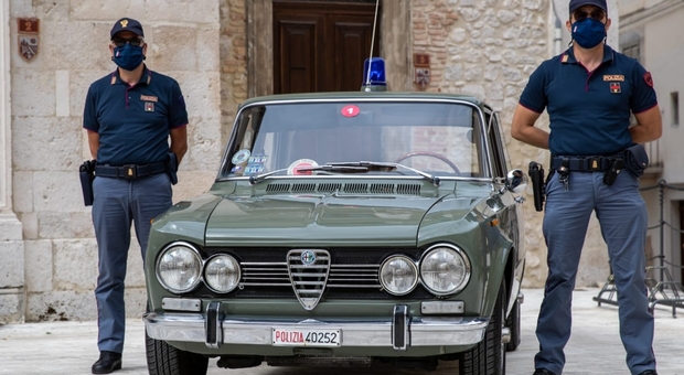 La storica Giulia della Polizia al raduno degli Alfisti d'Abruzzo