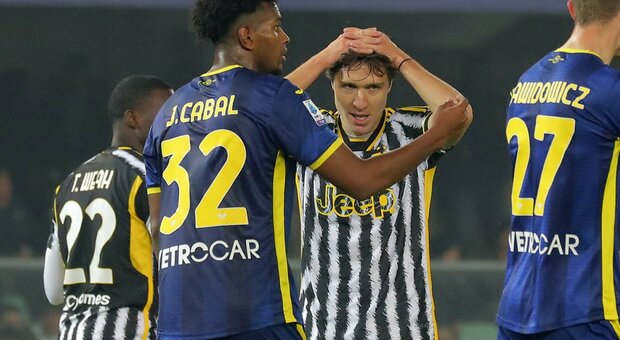 Il Verona ferma la Juventus e per poco non gli riesce il colpaccio: 2-2. Per i bianconeri quarta partita di fila senza vittorie