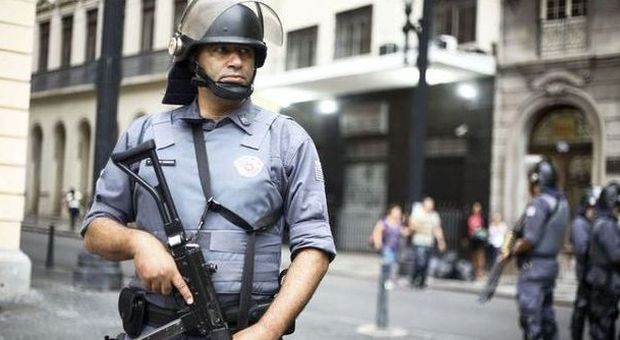 Brasile, sparatoria davanti a un bar di San Paolo: sei morti