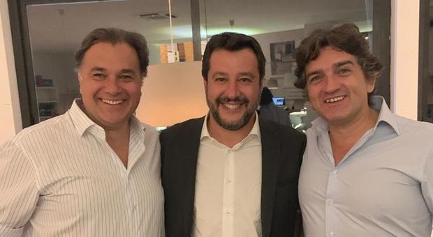 Salvini a Napoli, dopo il tour elettorale cena al ristorante di Marechiaro
