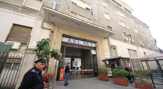 Napoli, sterilizzatrice in tilt all'ospedale dei Pellegrini: i ferri portati al Loreto Mare
