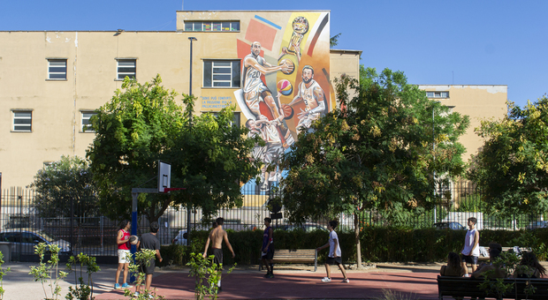 L’Nba dipinge Roma, il murale da sogno di Piskv: «Una storia di passione, amicizia e fratellanza»