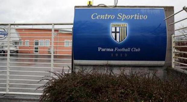 Il Parma calcio è ufficialmente in vendita: si parte da 20 milioni, offerte fino al 28 maggio