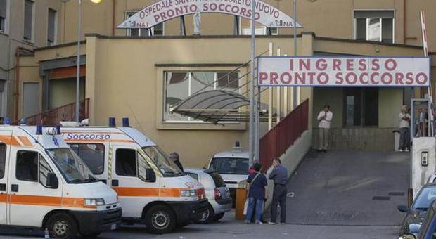 Napoli, paziente si lancia nel vuoto dal Loreto Mare: morto sul colpo