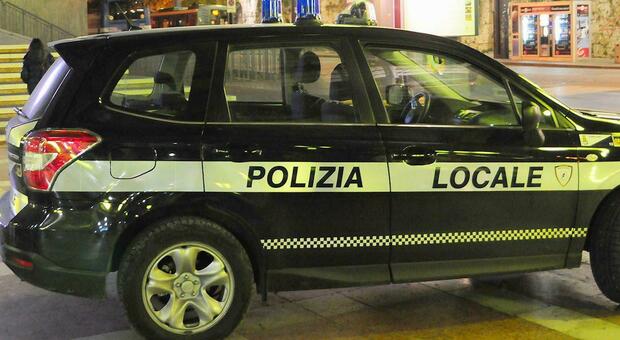 polizia locale (foto di archivio)