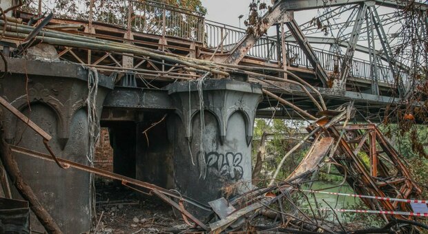 Rogo al Ponte di Ferro, svolta nelle indagini: «L'incendio è doloso»