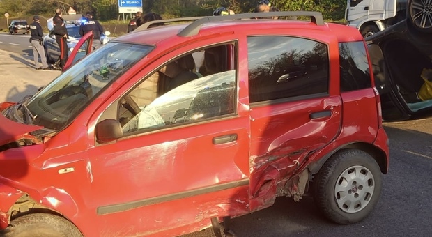 Scontro tra due auto con feriti sulla Telesina: donna trasportata in ospedale