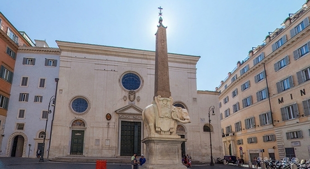 L'Elefantino del Bernini: lo sberleffo del «porcino» e l'obelisco voluto dal Papa