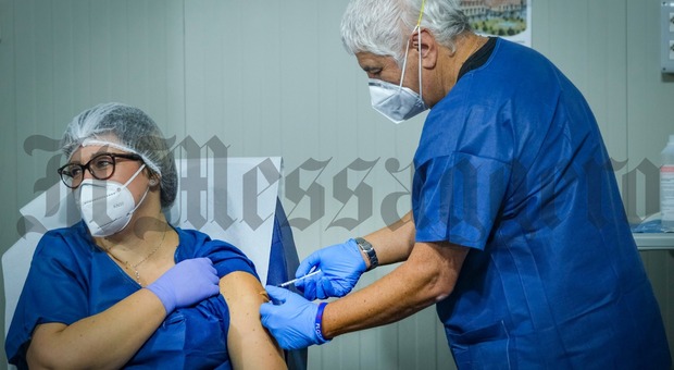 Coronavirus, serviranno 300.000 dosi di vaccino in provincia di Latina