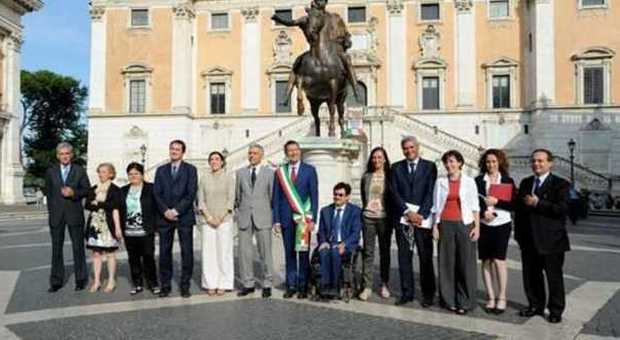 Roma, in due anni il sindaco Marino ha perso 8 assessori su 12