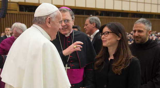 Papa Francesco: «Ci vuole una presenza più incisiva delle donne nella Chiesa»