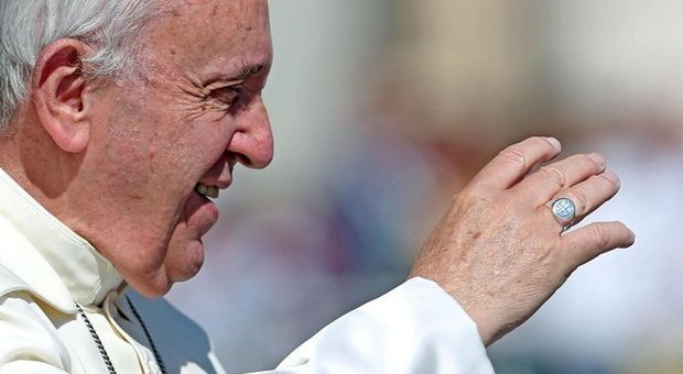 Whirlpool, interviene il Papa: «Si trovi rapida ed equa soluzione. L'Italia è sempre più povera e la politica fa finta di non vedere»