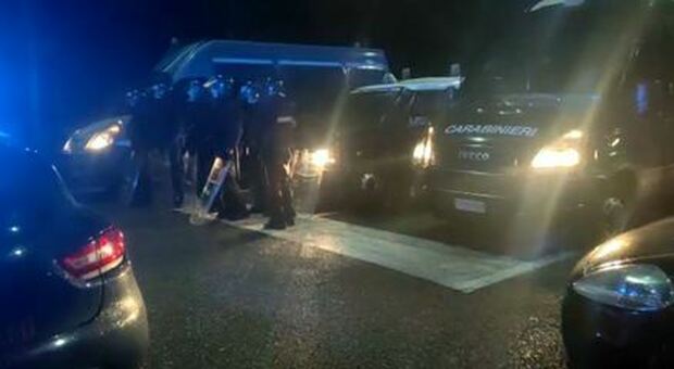 Milano, rave party interrotto dalle forze dell'ordine: identificate 150 persone