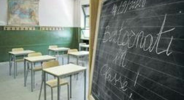 Coronavirus e scuola in Campania: la lunga lista di «questo manca», alta tensione con il ministero