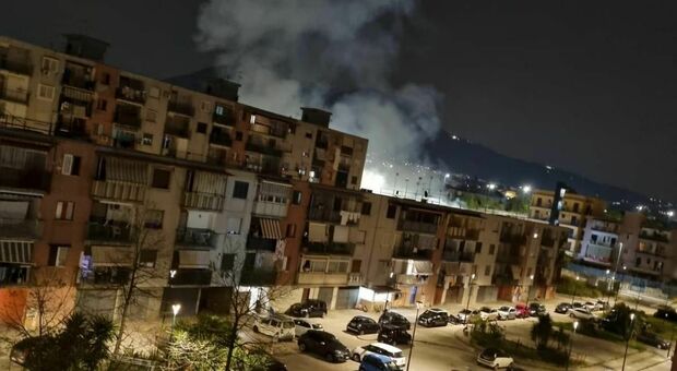 Napoli, bomba nella notte a Ponticelli: riesplode la faida di camorra tra i De Luca Bossa e i De Micco-De Martino
