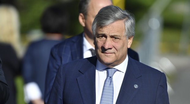 Tajani: «Stop veti, l’Italia si dia un governo credibile»