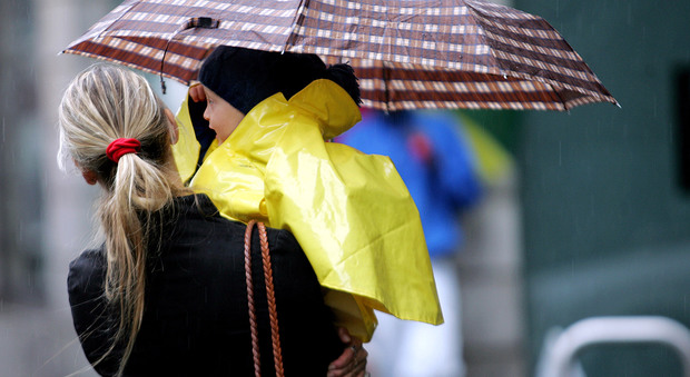 Primo Maggio, serve l'ombrello: pioggia sulle Marche dal pomeriggio