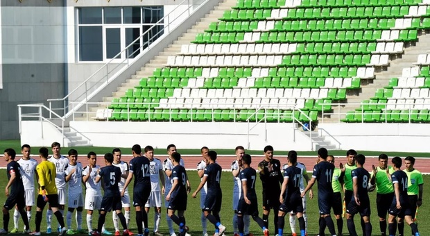 Riparte il campionato in Turkmenistan: 400 spettatori per il primo match