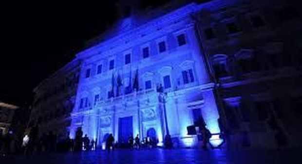 Roma, Montecitorio si illumina di blu per giornata autismo