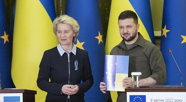 Ucraina, Von der Leyen: l'Ue verserà 1,5 miliardi di euro al mese fino a quando sarà necessario