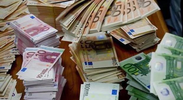 Riceve uno stipendio da 225mila euro per errore: colf prende i soldi e scappa